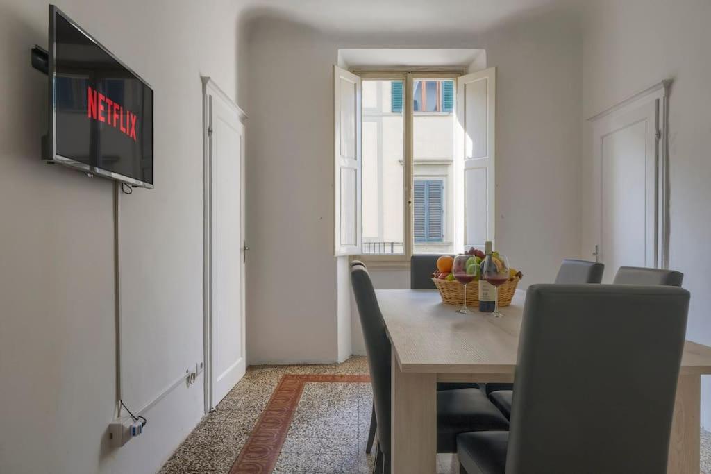 Appartamento Nel Cuore Di Firenze + Wifi+Aria Condizionata +Netflix المظهر الخارجي الصورة